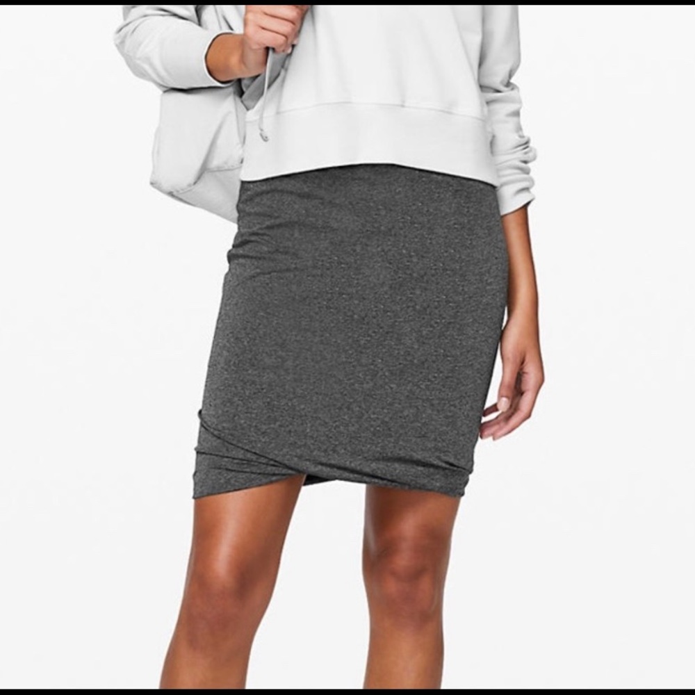 New! Lululemon Boulevard Bliss Skirt - Picture 2 of 8